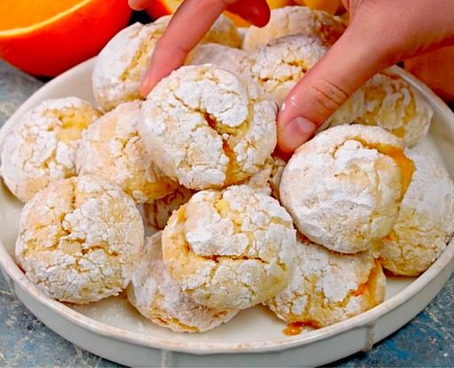 Biscotti all’arancia: la ricetta facile dei biscotti glassati all’arancia