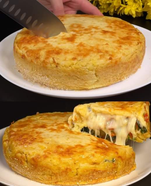 Gratin di patate e spinaci a strati con prosciutto e mozzarella